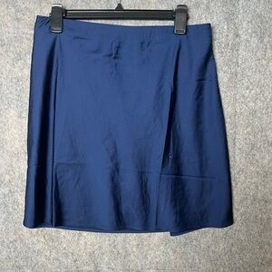 J.Crew Woman Size Medium blue satin like modest elastic waistband skirt
